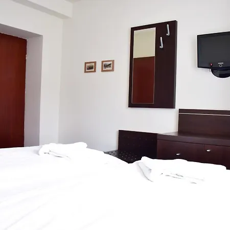 فندق مبيت وإفطار Halka 3*